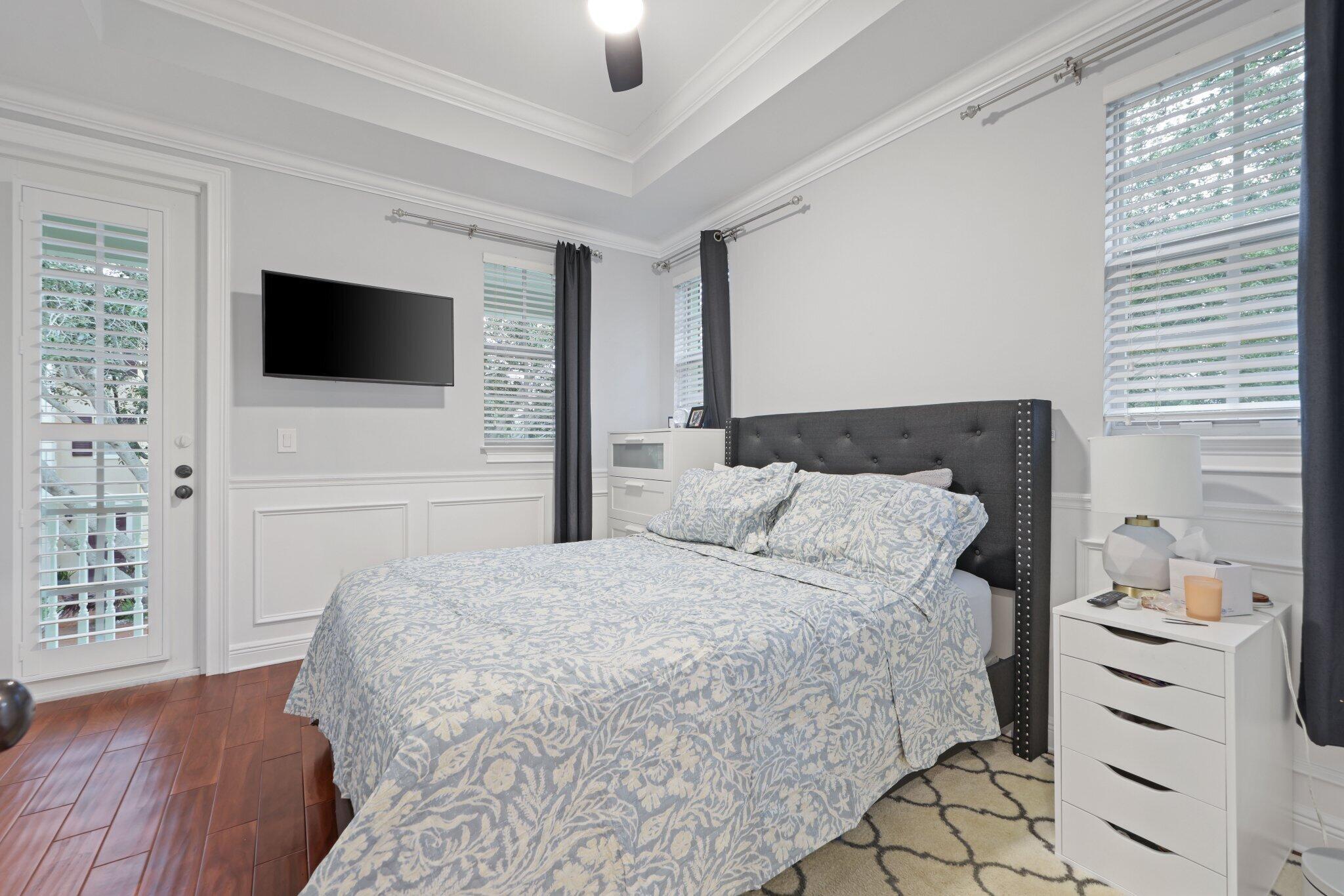 1036 W Heritage Club Circle