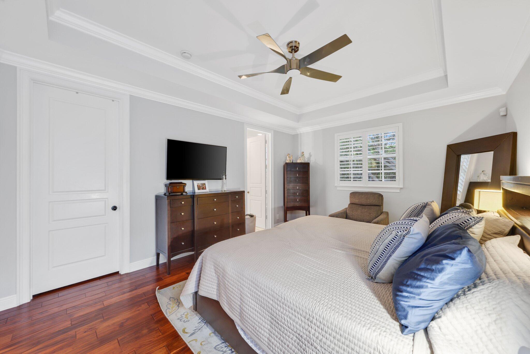 1036 W Heritage Club Circle