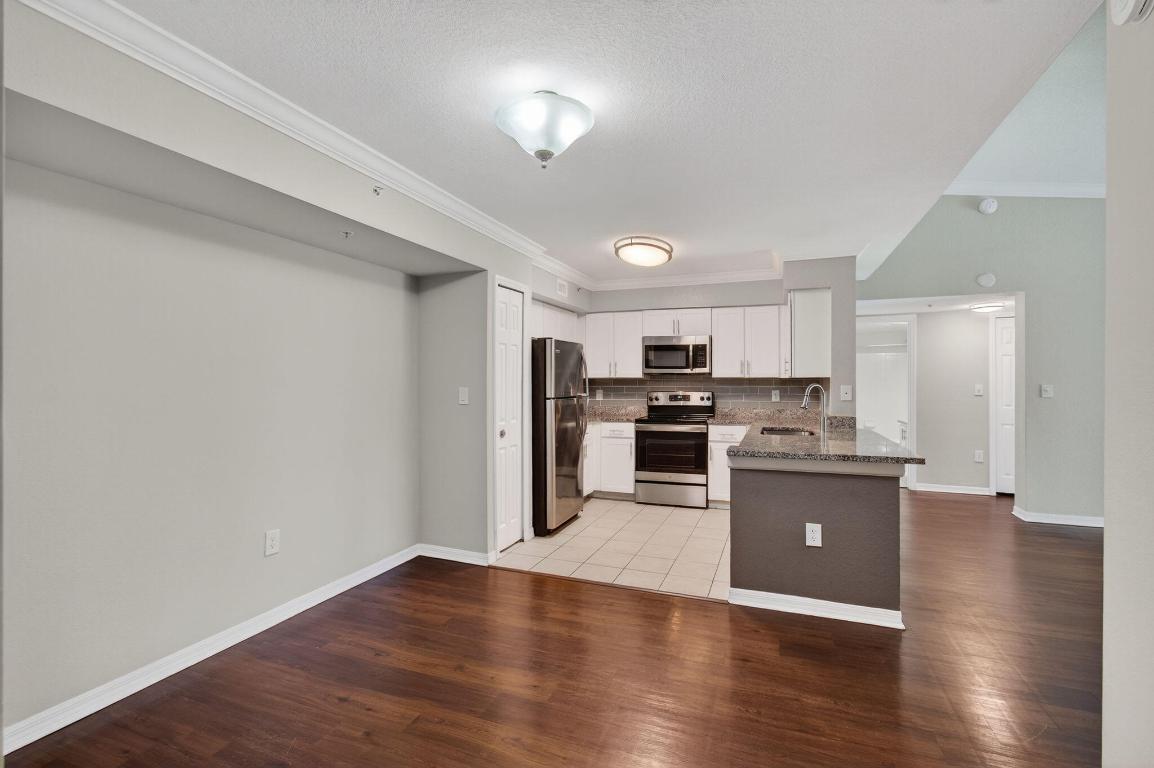 15185 Michelangelo Boulevard 202