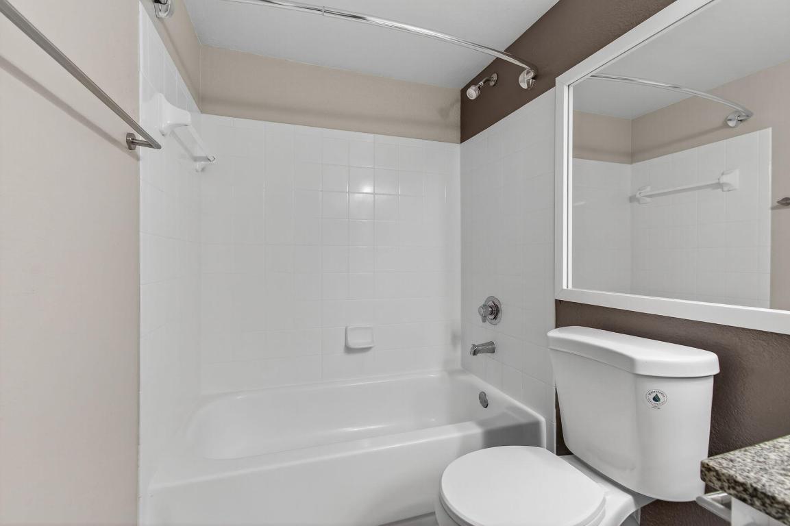 15185 Michelangelo Boulevard 202