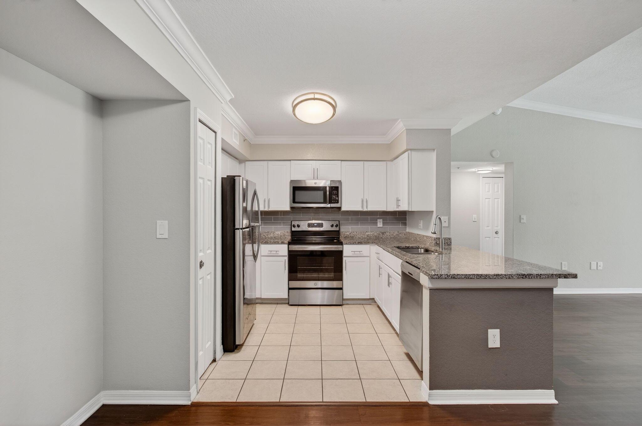 15185 Michelangelo Boulevard 202