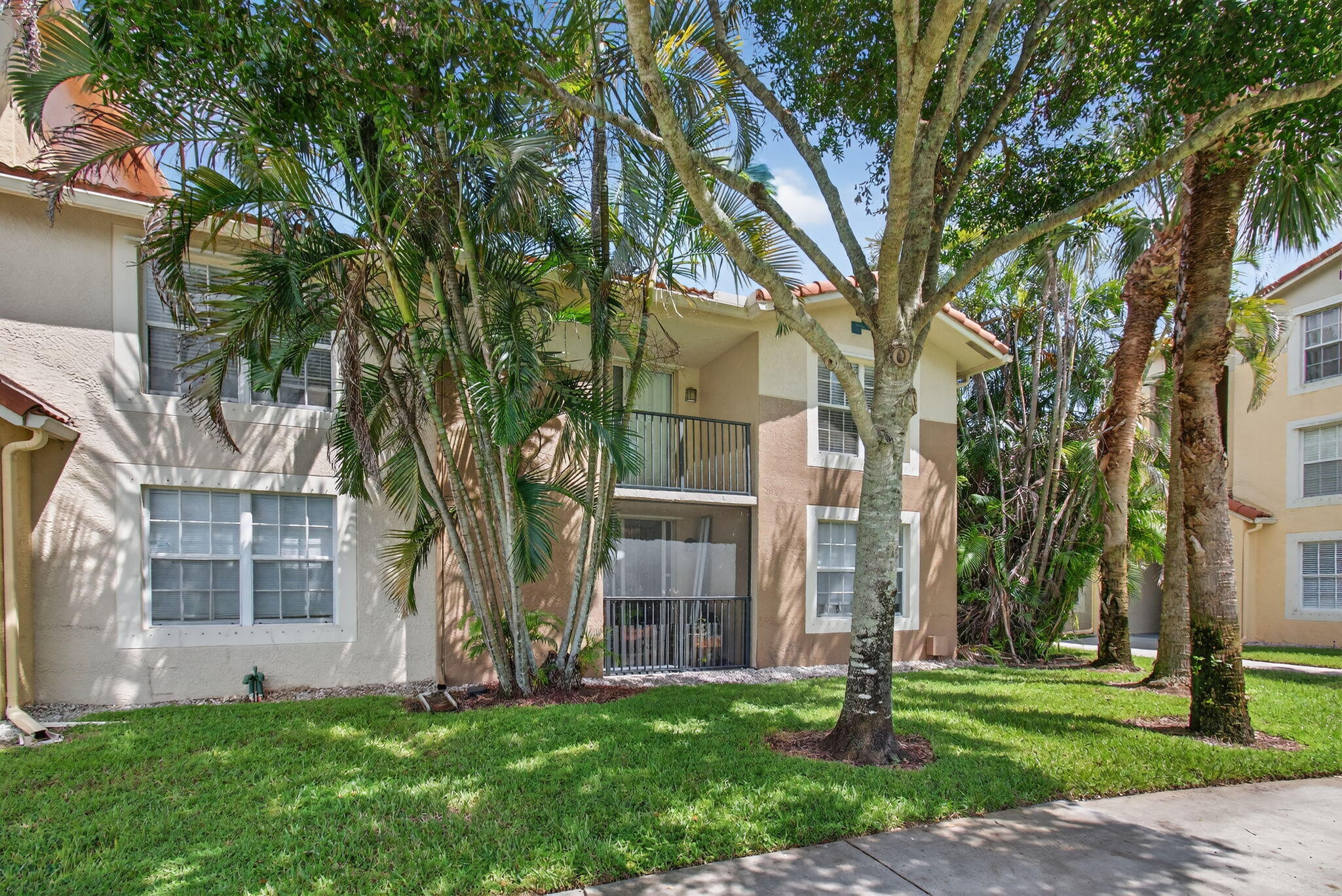 15185 Michelangelo Boulevard 202