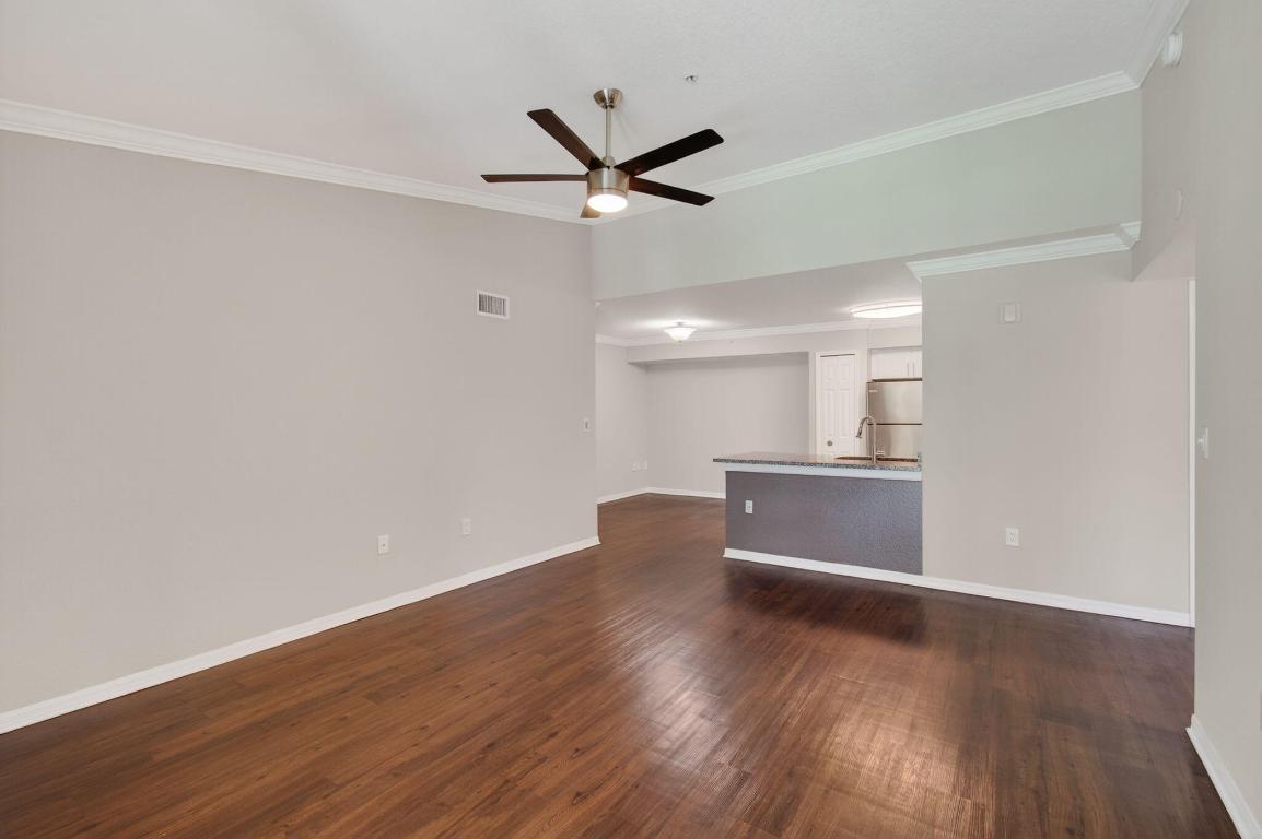 15185 Michelangelo Boulevard 202