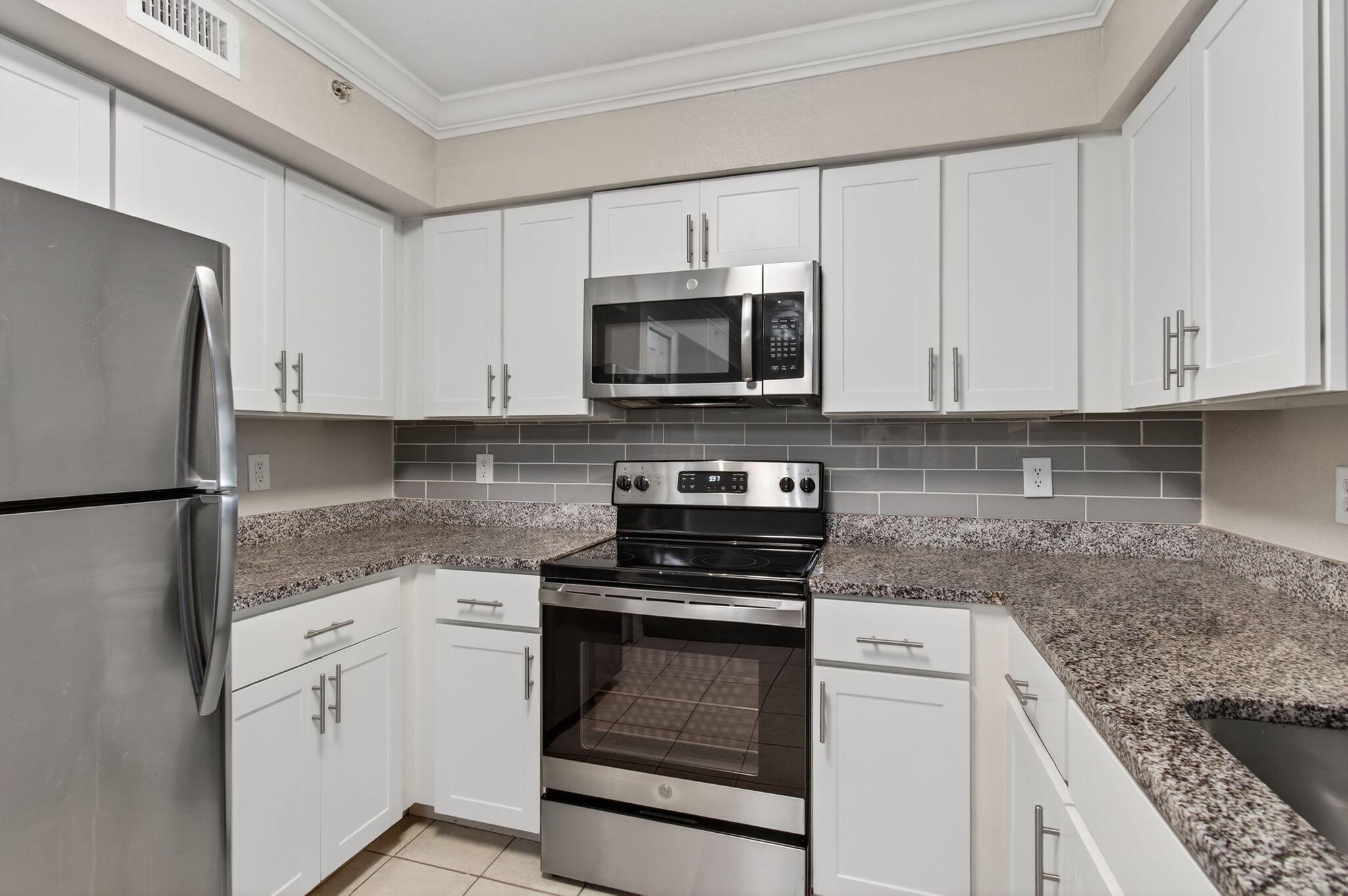 15185 Michelangelo Boulevard 202