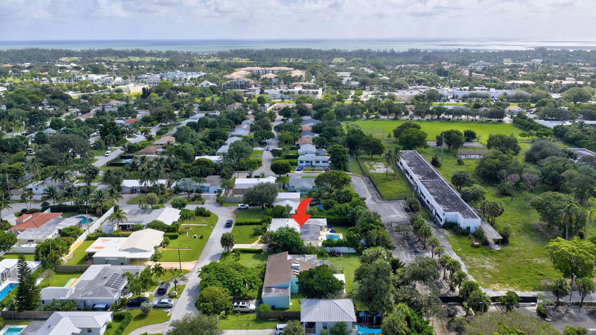 222 S Seacrest Circle