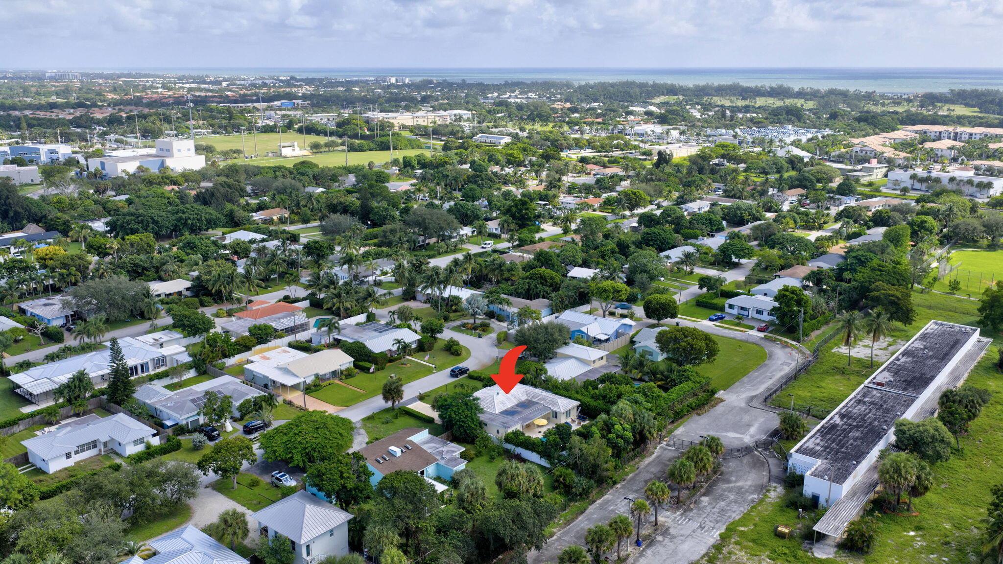 222 S Seacrest Circle