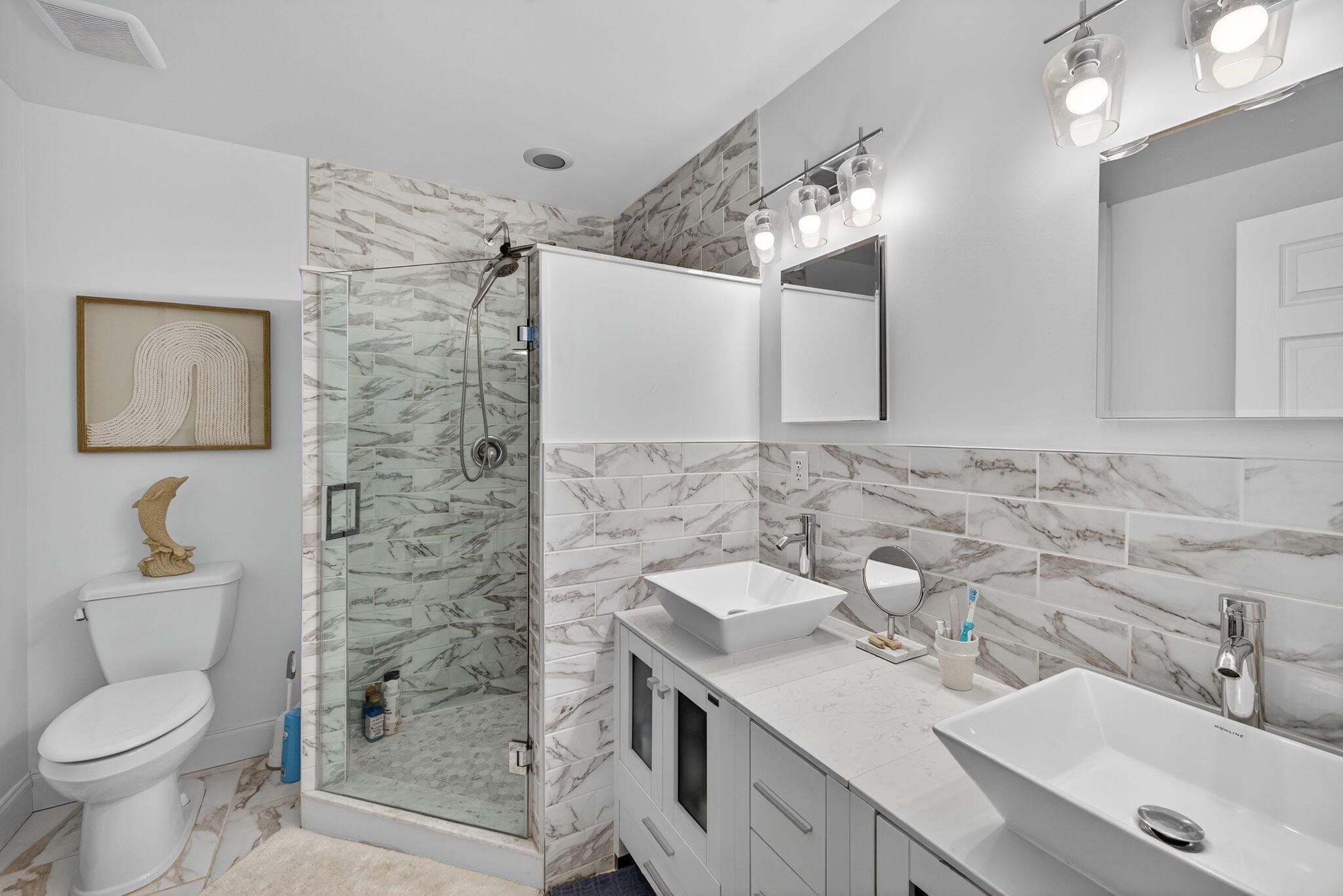 222 S Seacrest Circle