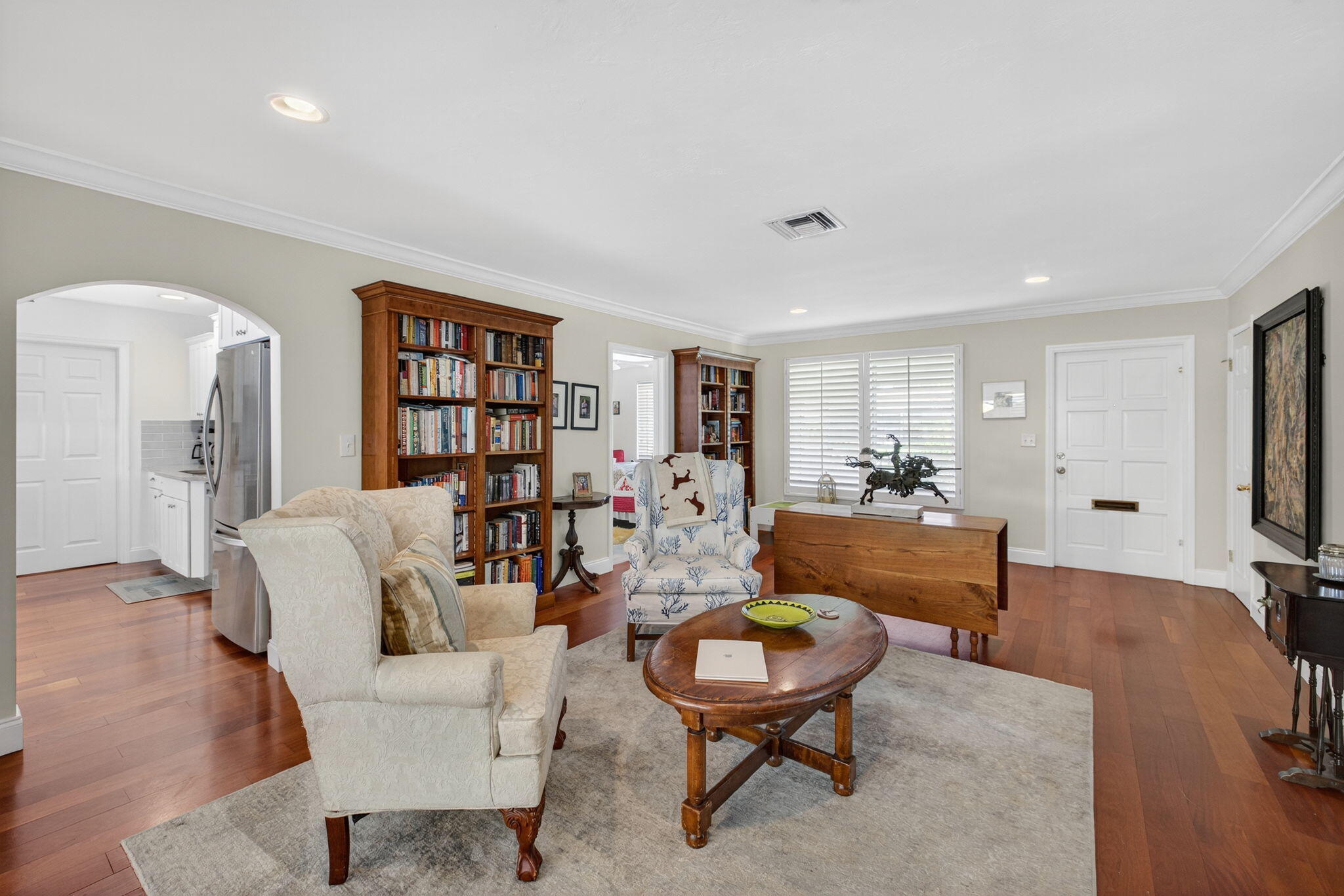 222 S Seacrest Circle