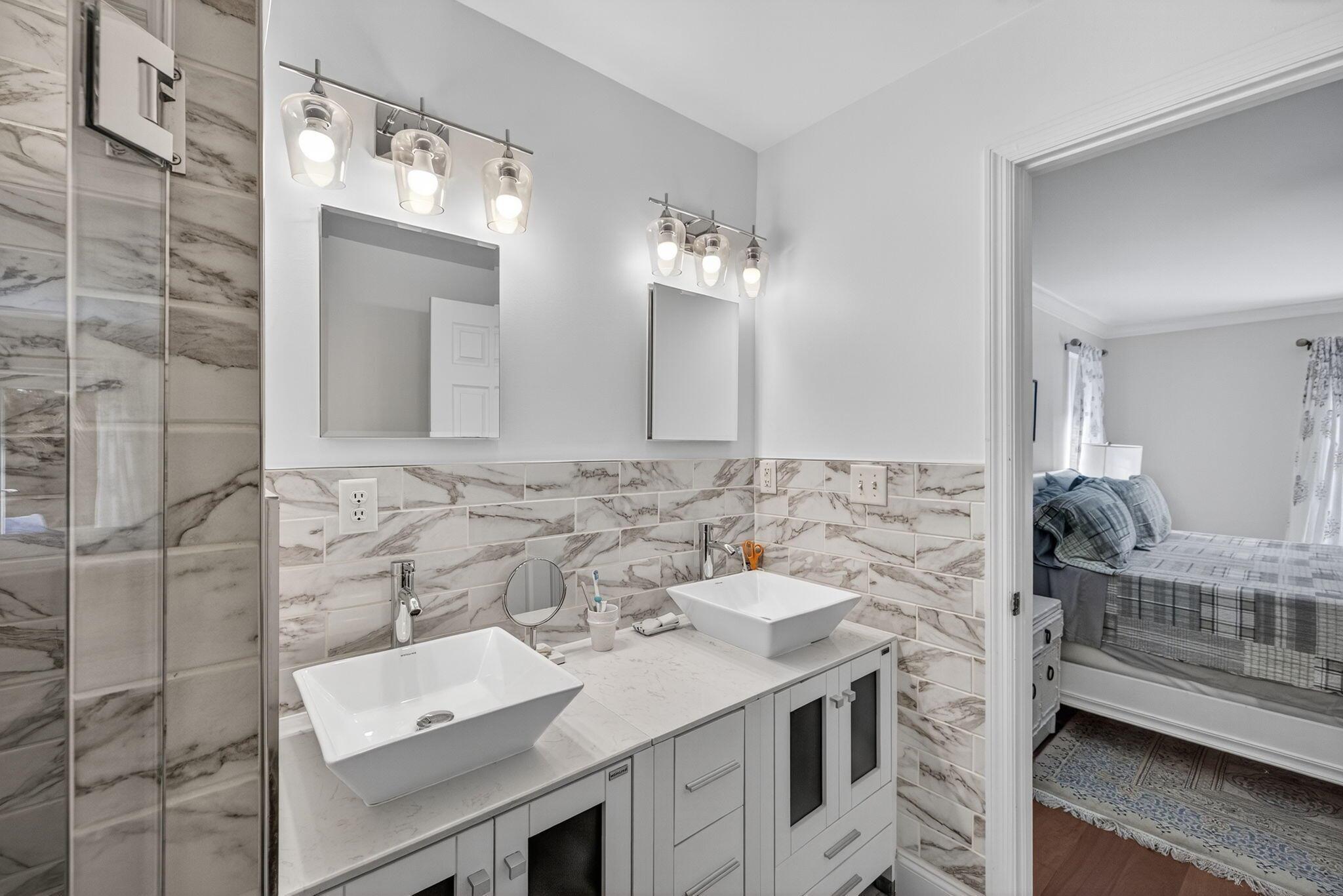 222 S Seacrest Circle