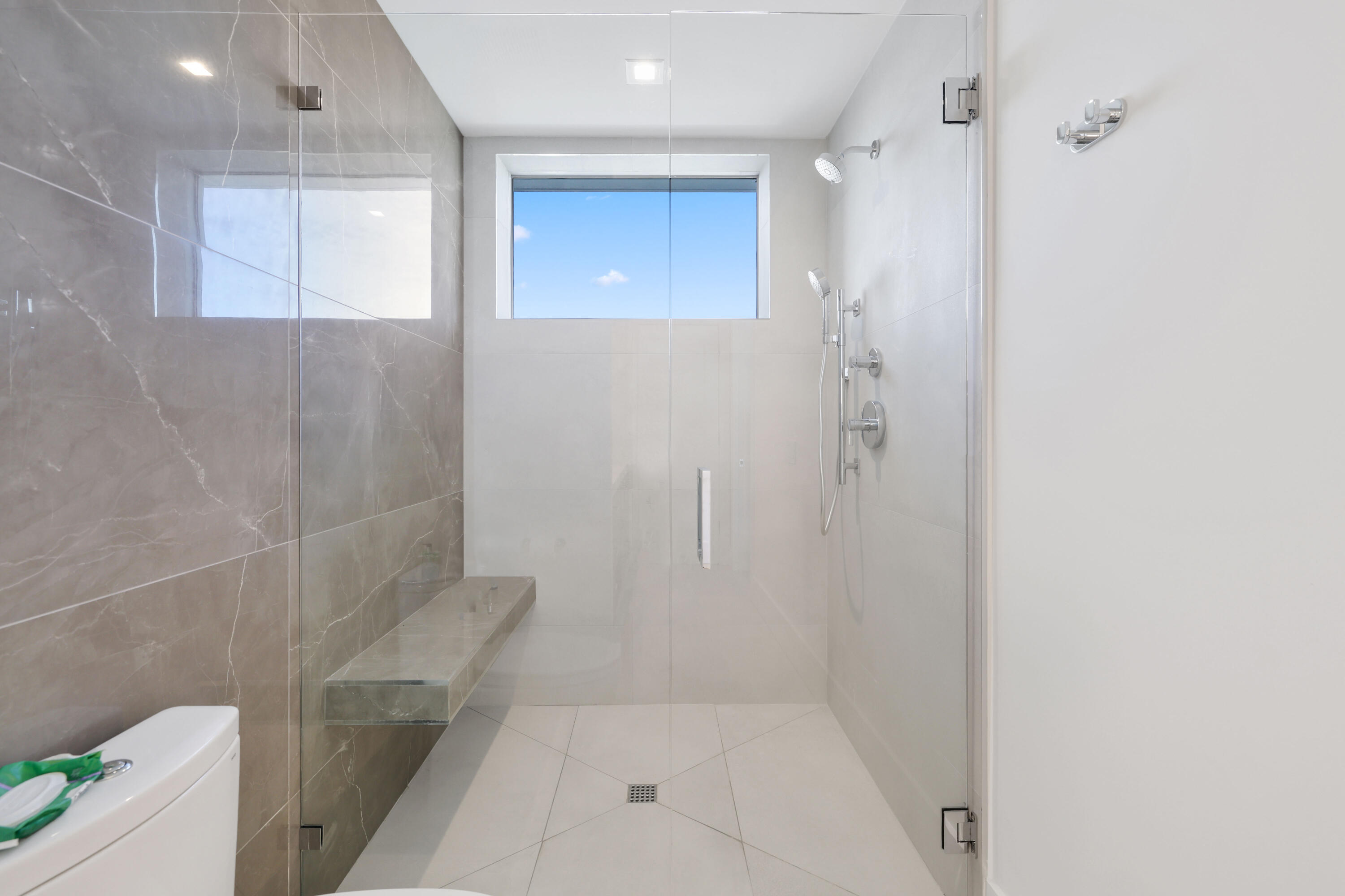 200 NE 7th Avenue 2