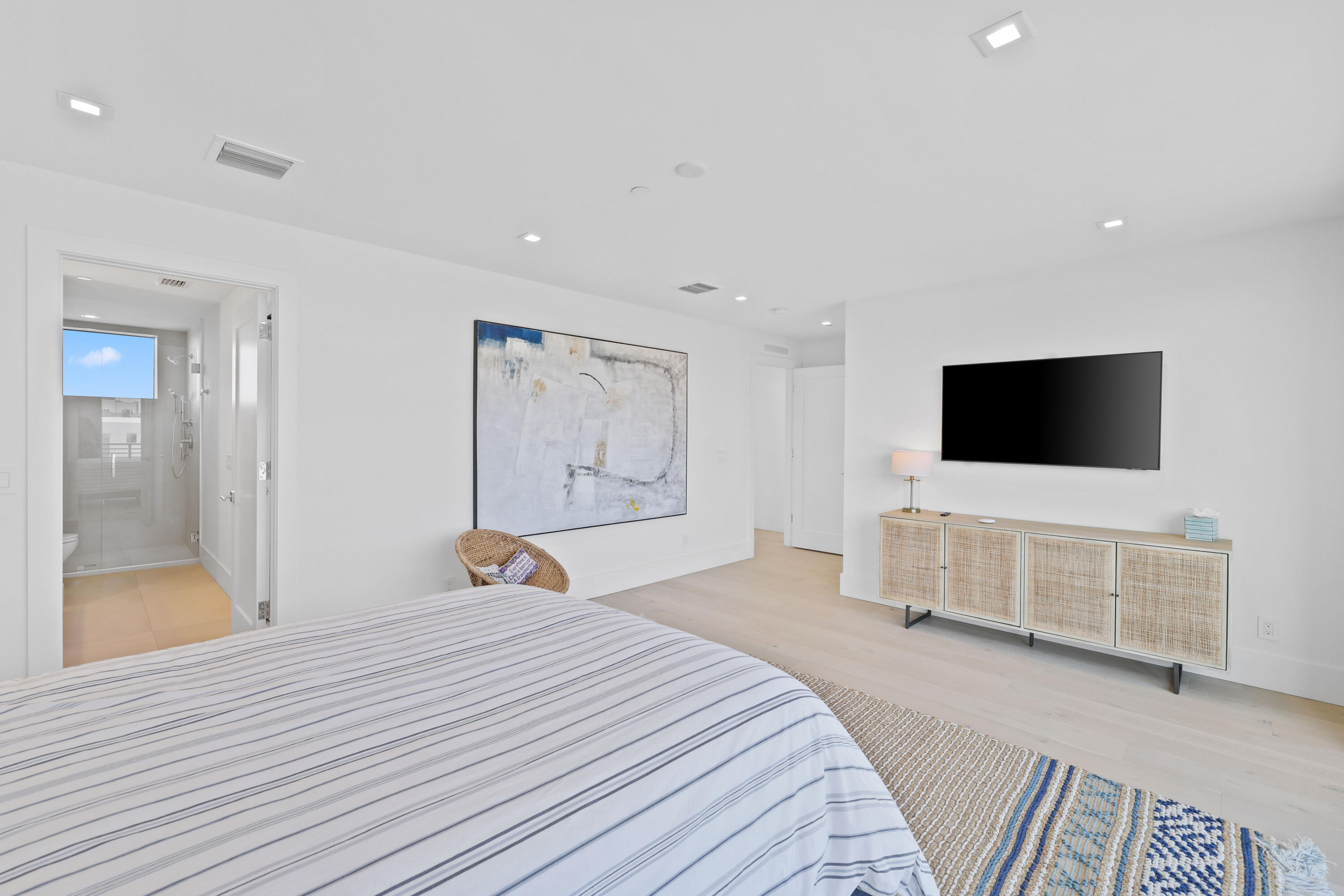 200 NE 7th Avenue 2