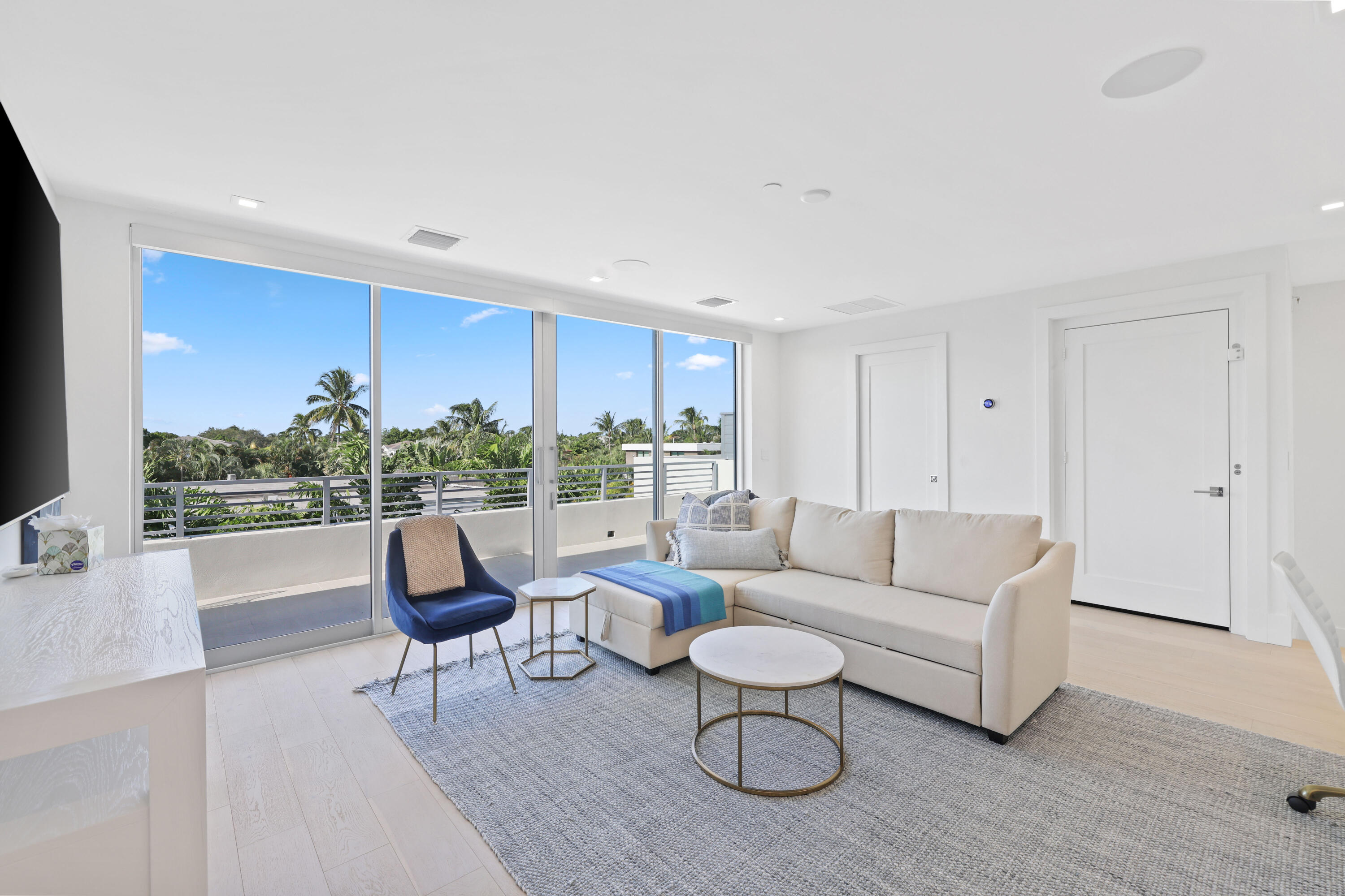 200 NE 7th Avenue 2