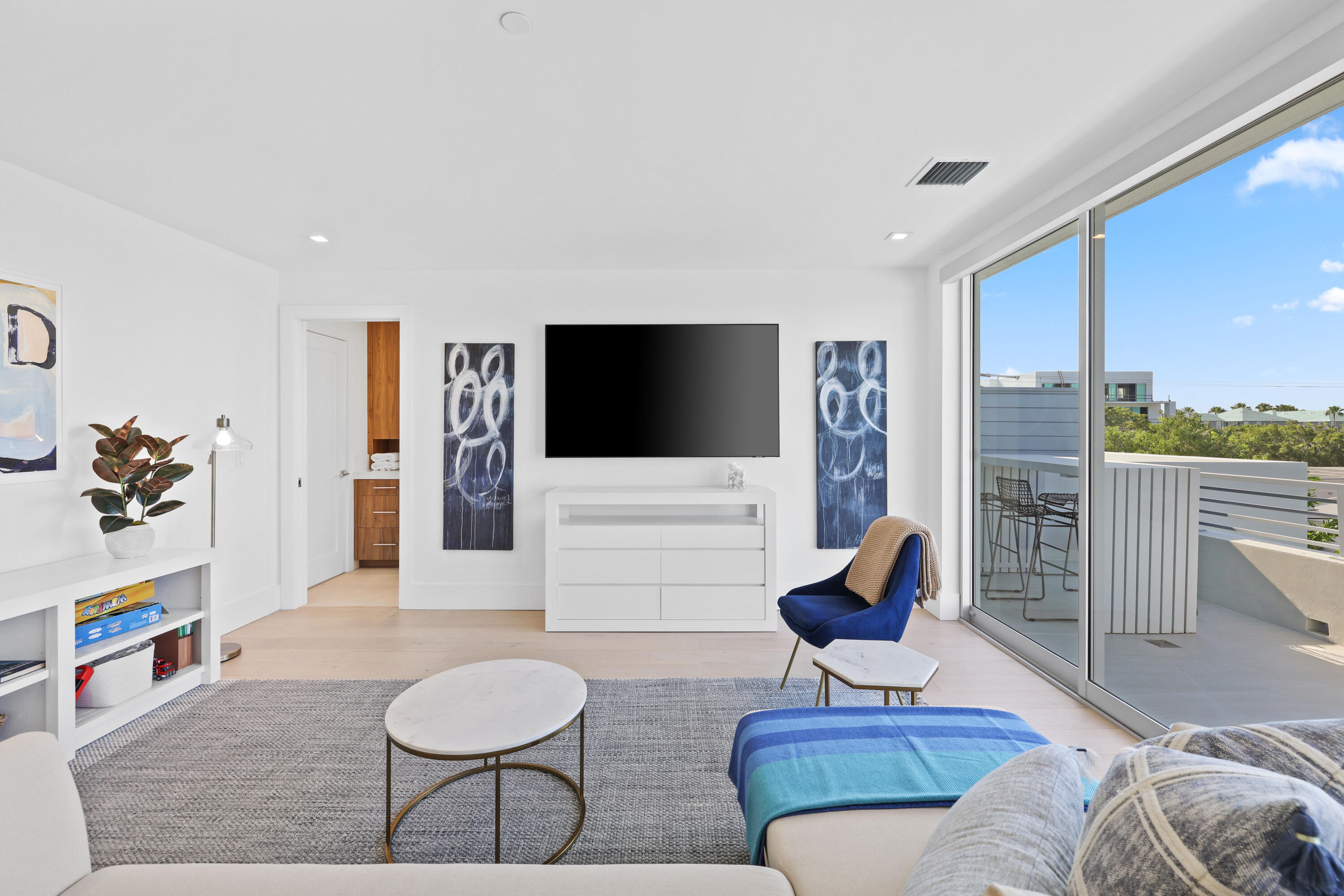 200 NE 7th Avenue 2