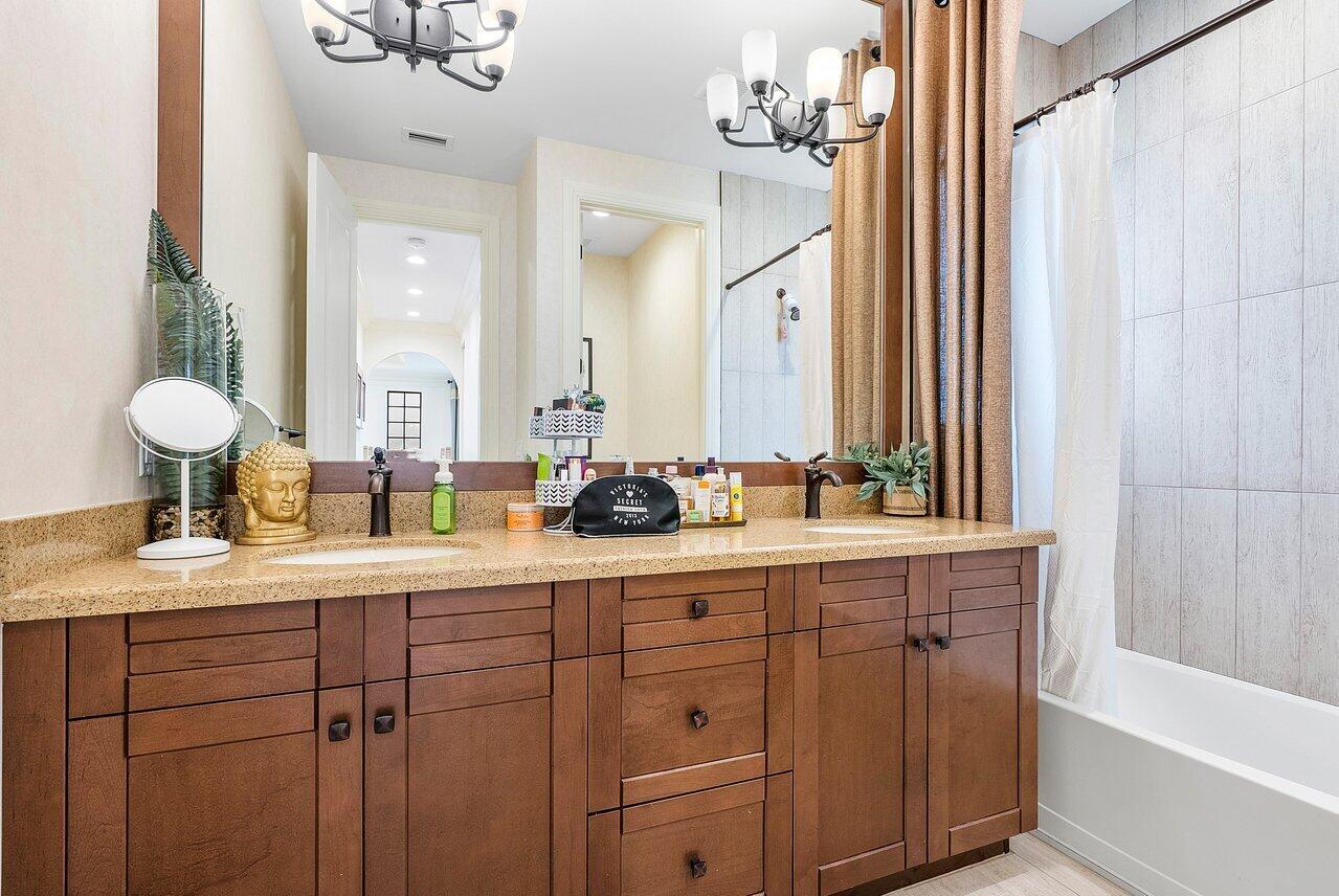 8348 Grand Prix Lane