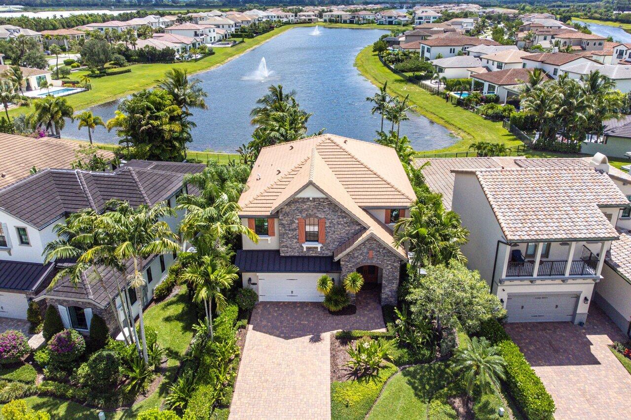 8348 Grand Prix Lane