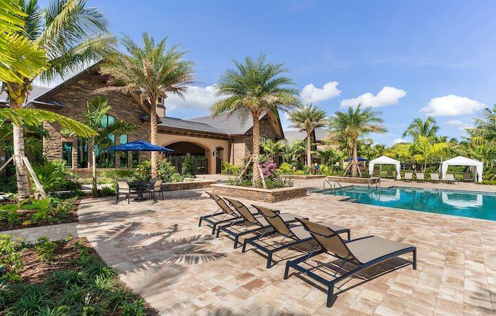 8348 Grand Prix Lane