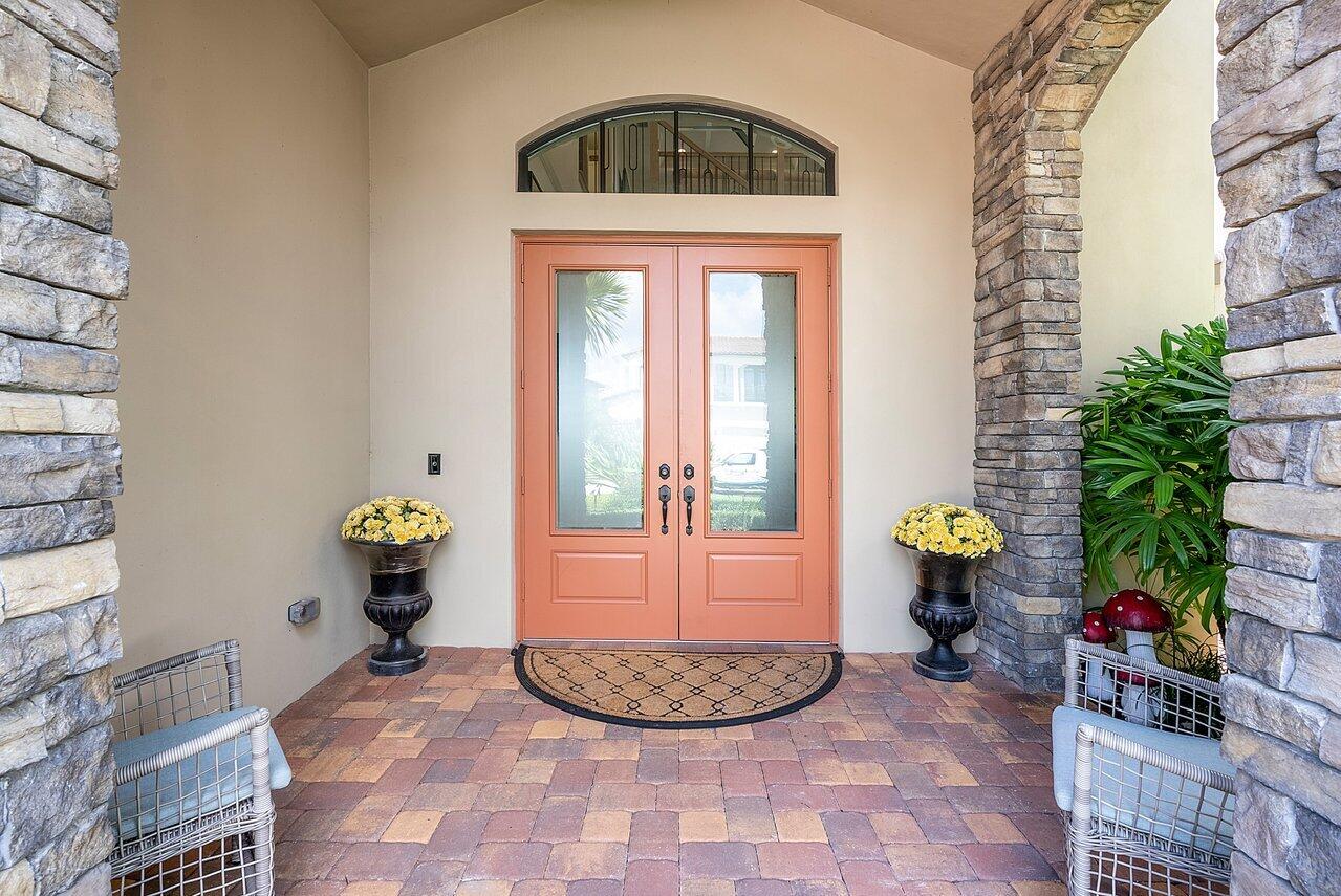 8348 Grand Prix Lane