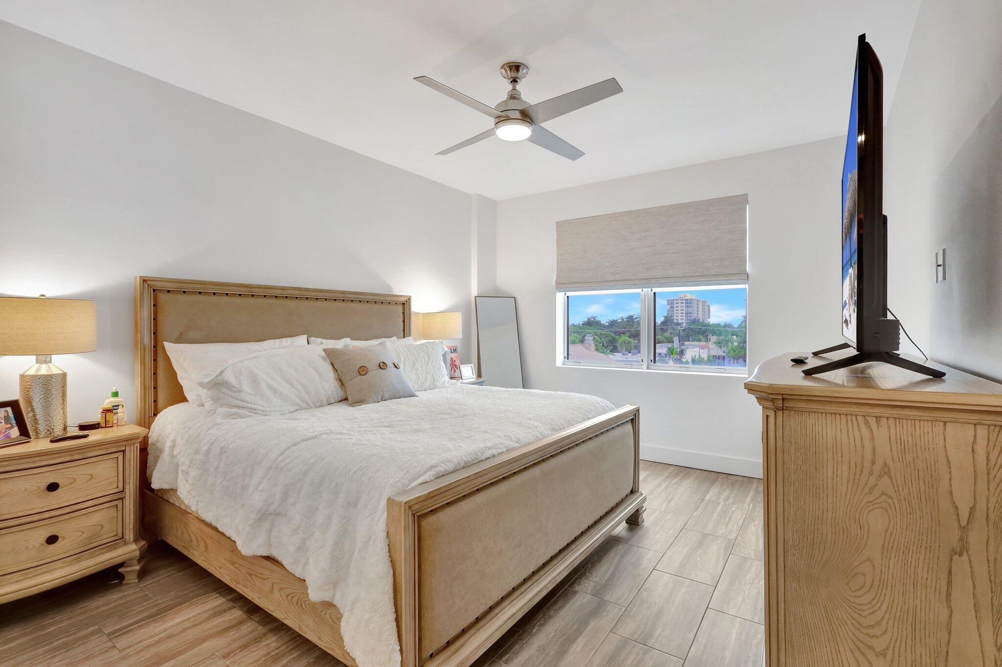 236 SE 5th Avenue 203