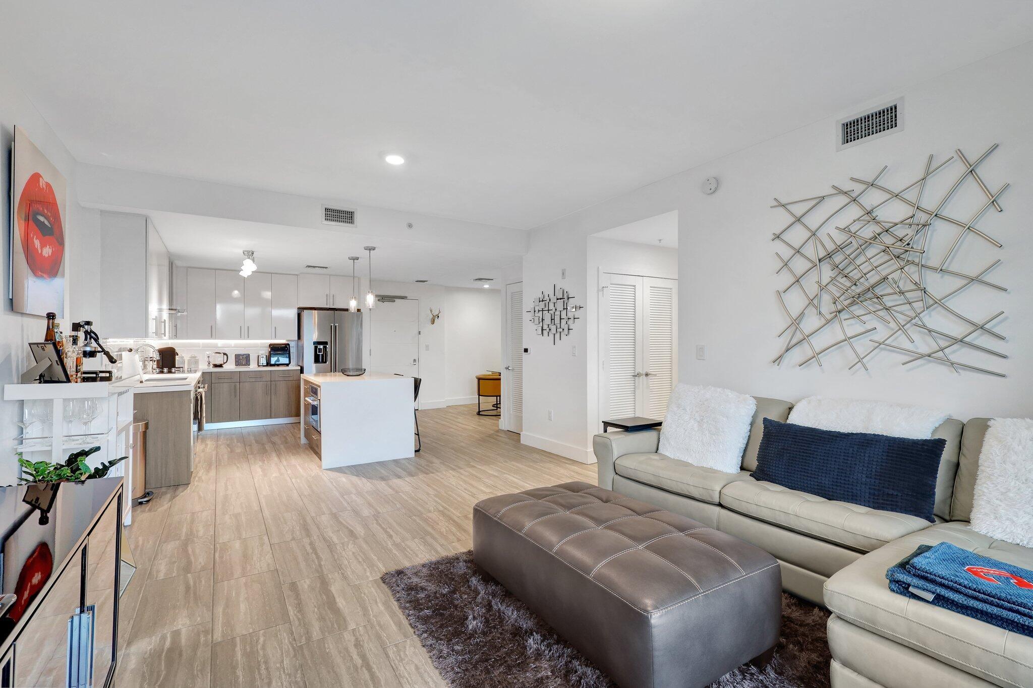 236 SE 5th Avenue 203