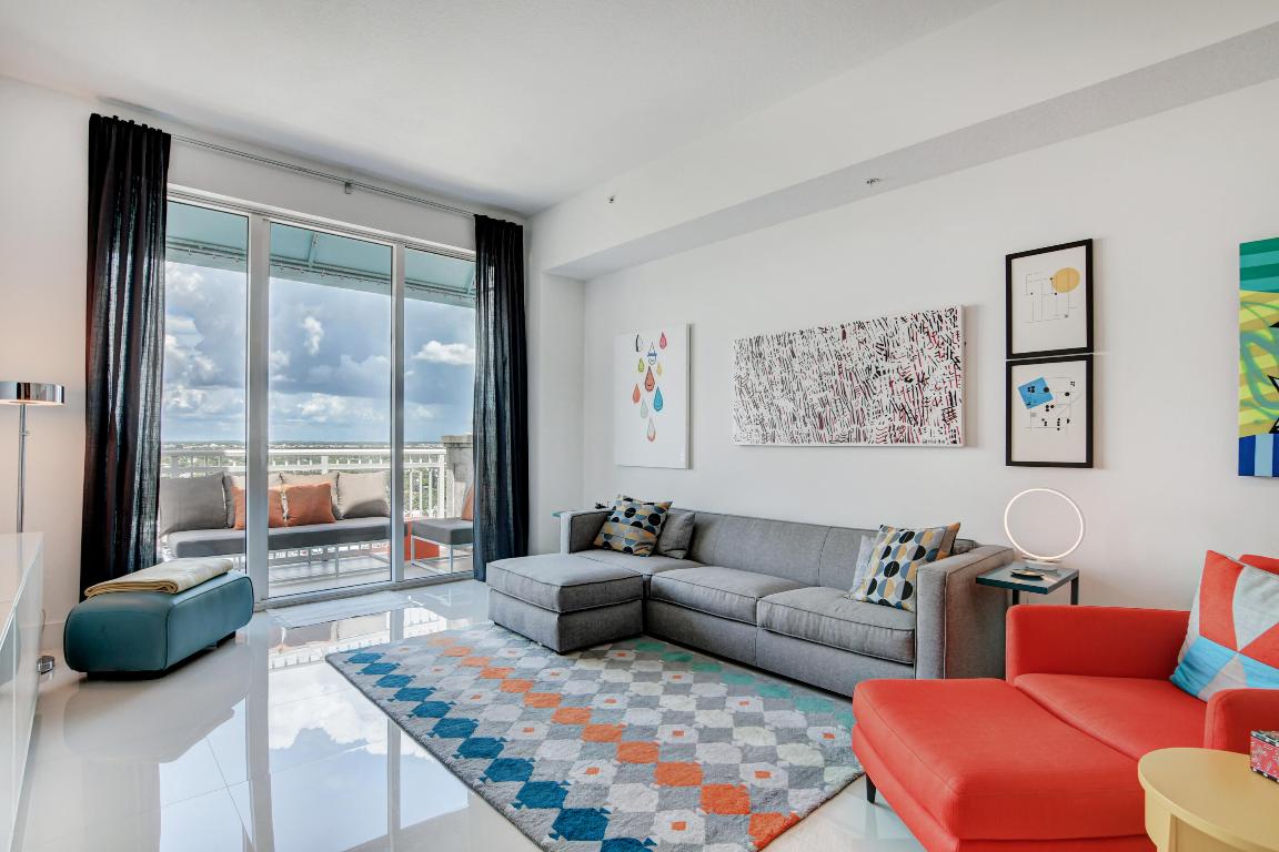 450 N Federal Highway Ph03