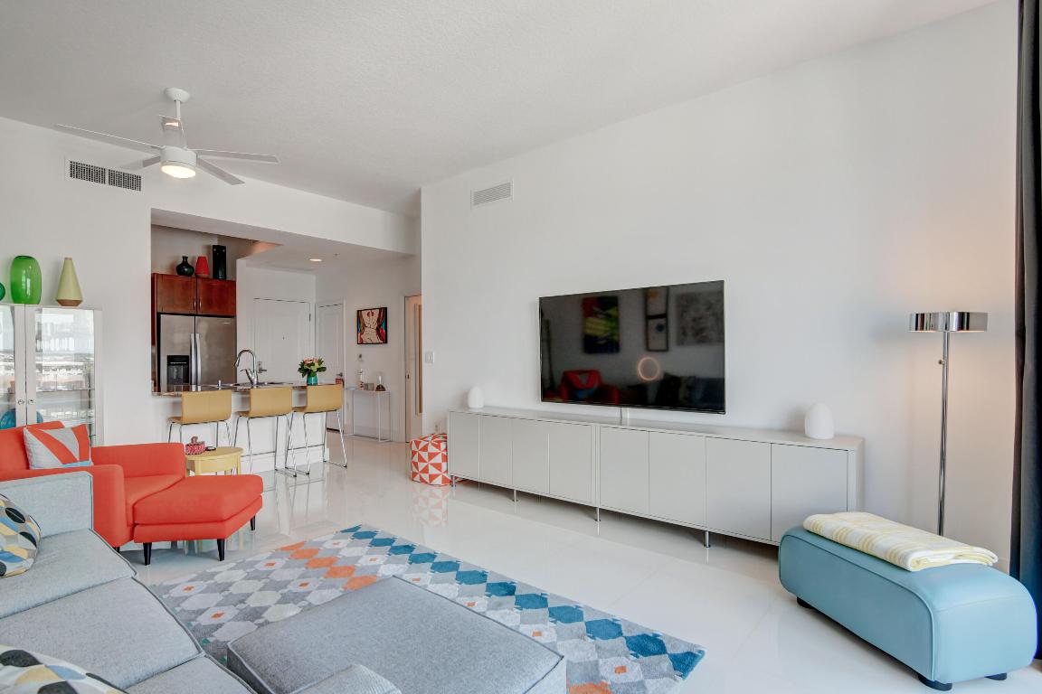 450 N Federal Highway Ph03