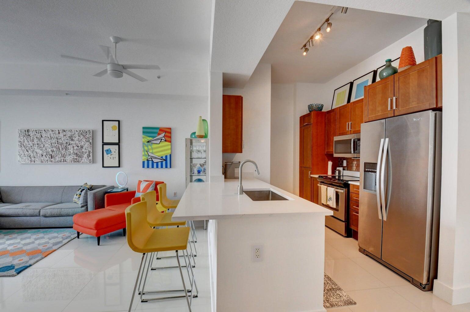 450 N Federal Highway Ph03