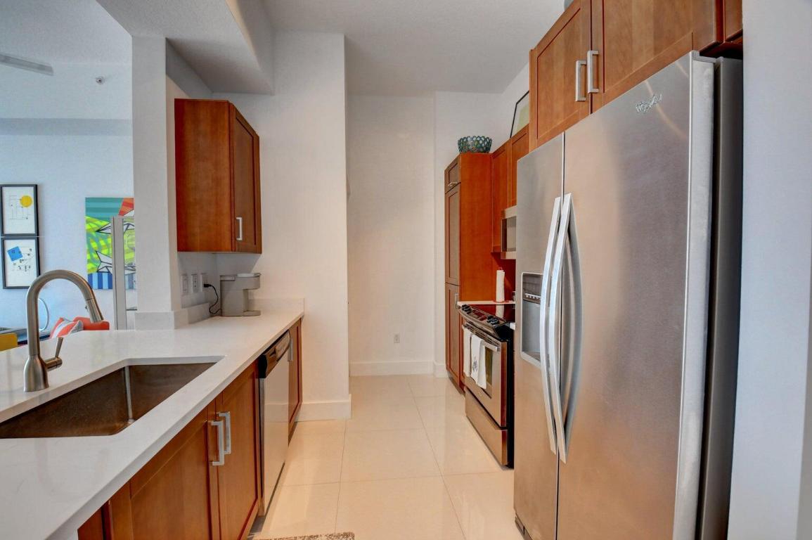 450 N Federal Highway Ph03