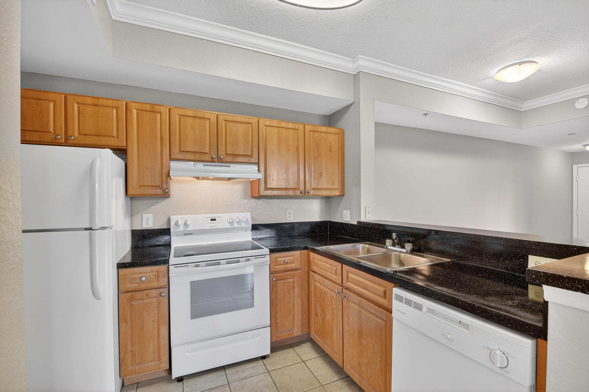 15085 Michelangelo Boulevard 104