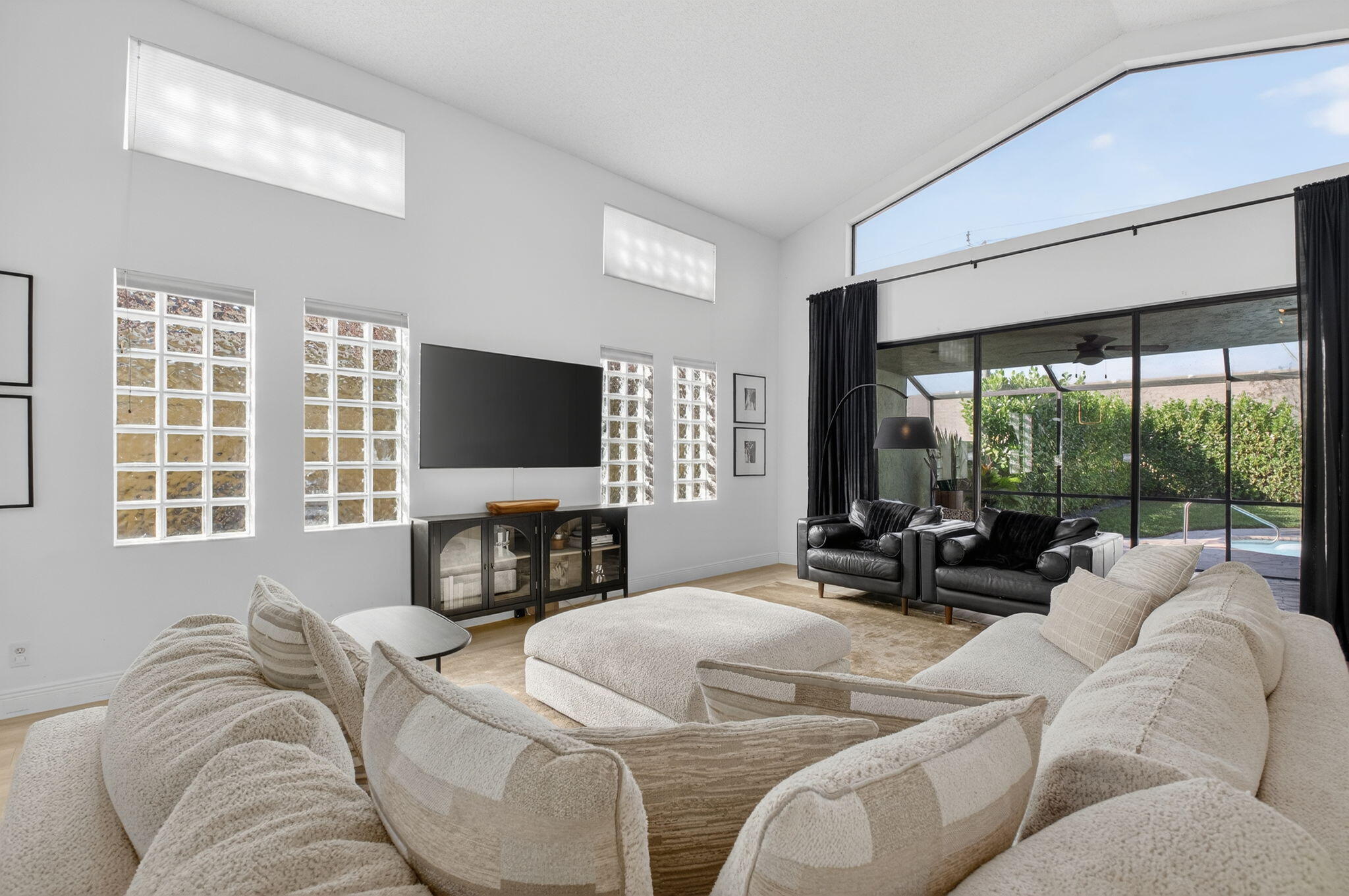 9060 Villa Portofino Circle