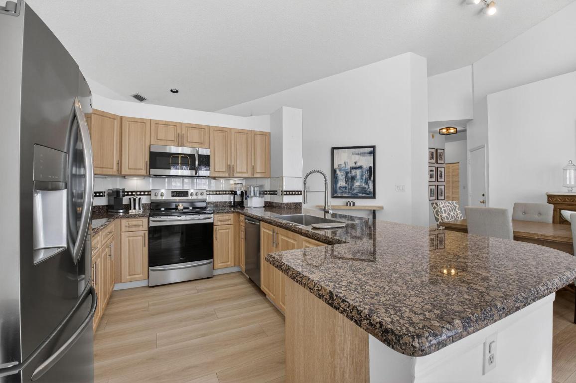 9060 Villa Portofino Circle