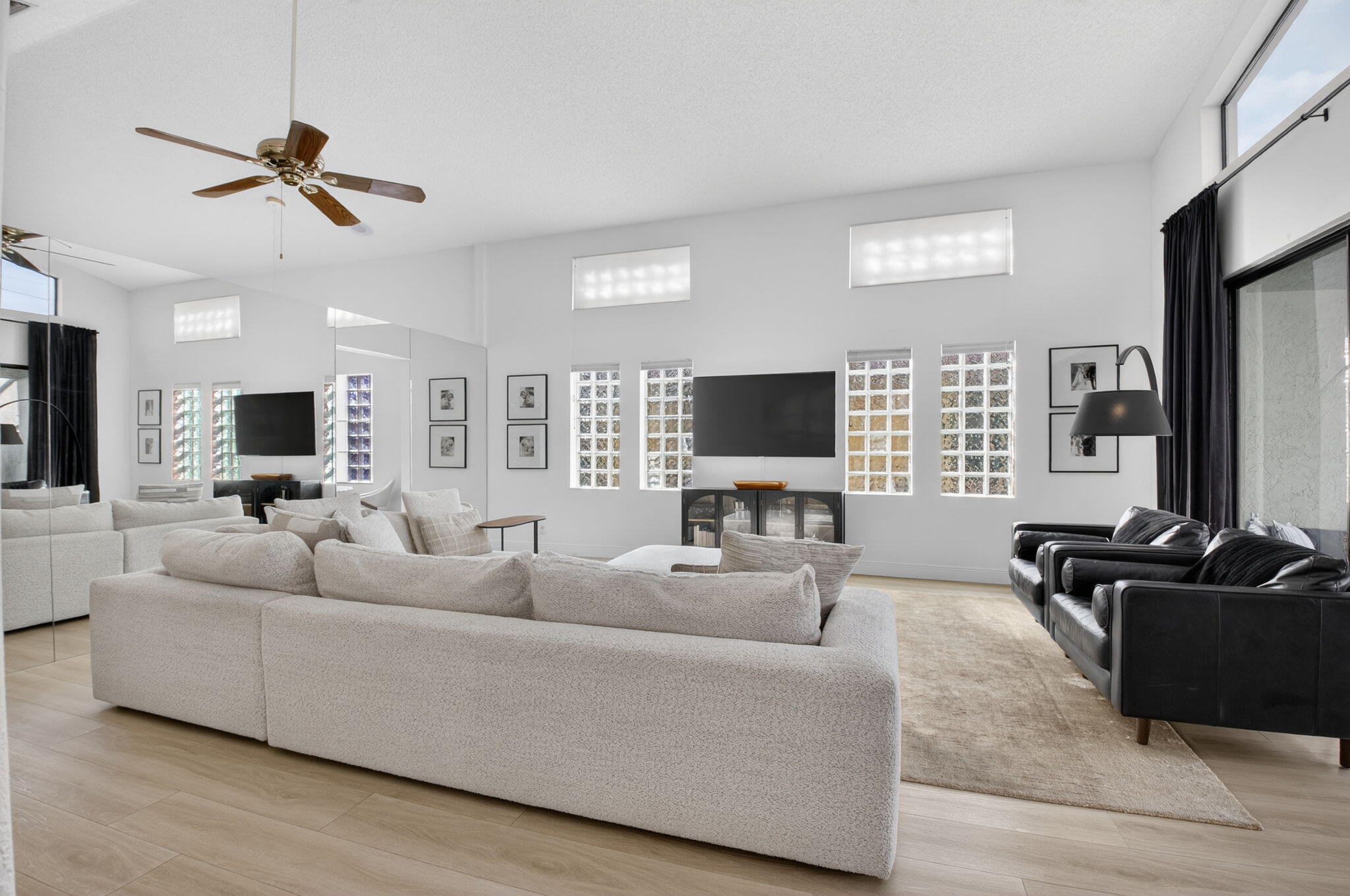 9060 Villa Portofino Circle