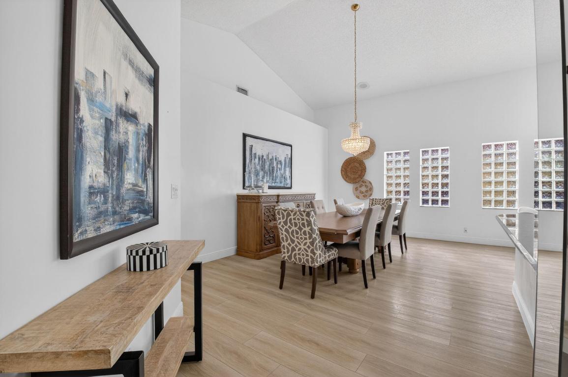 9060 Villa Portofino Circle