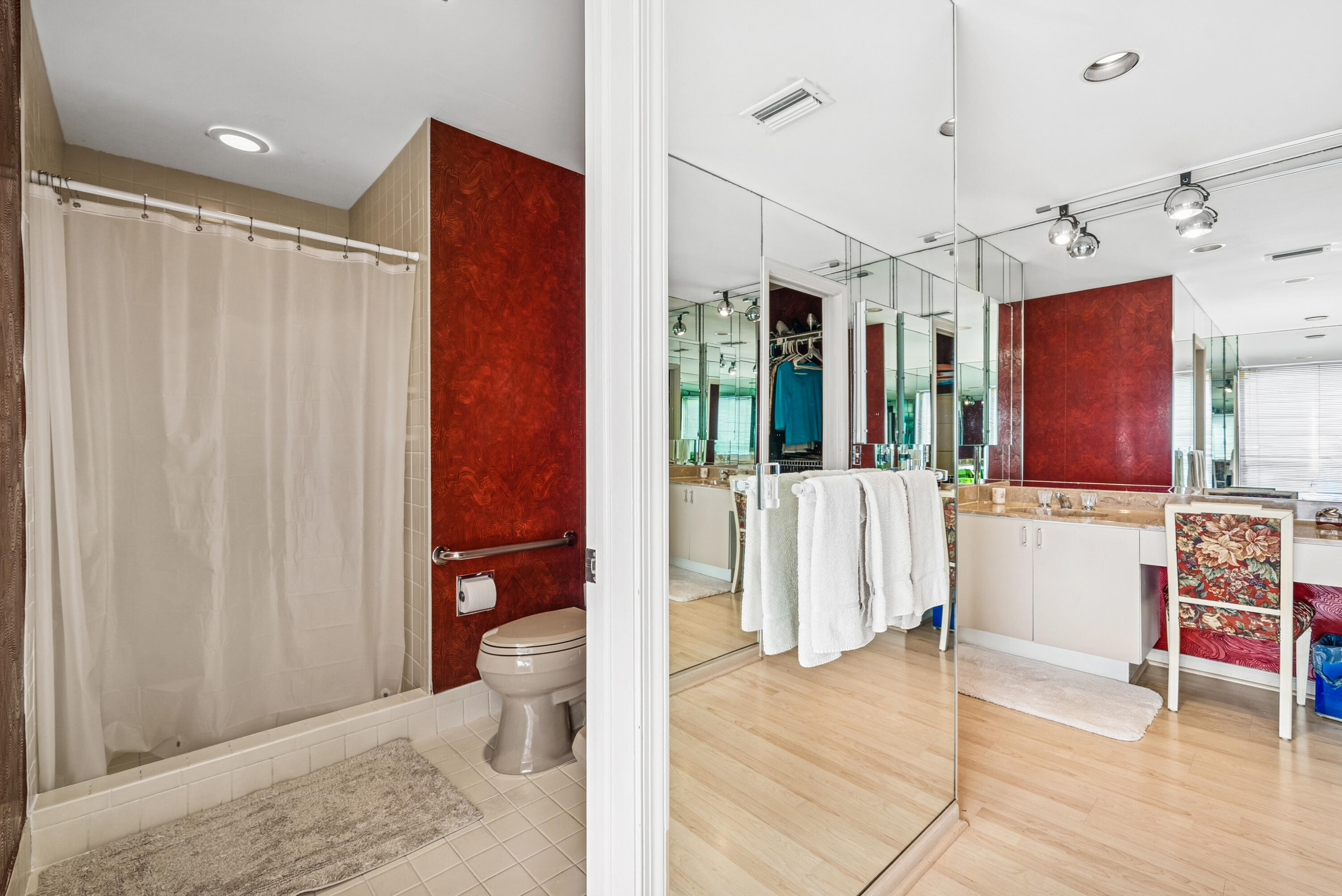 5104 Pineview Circle