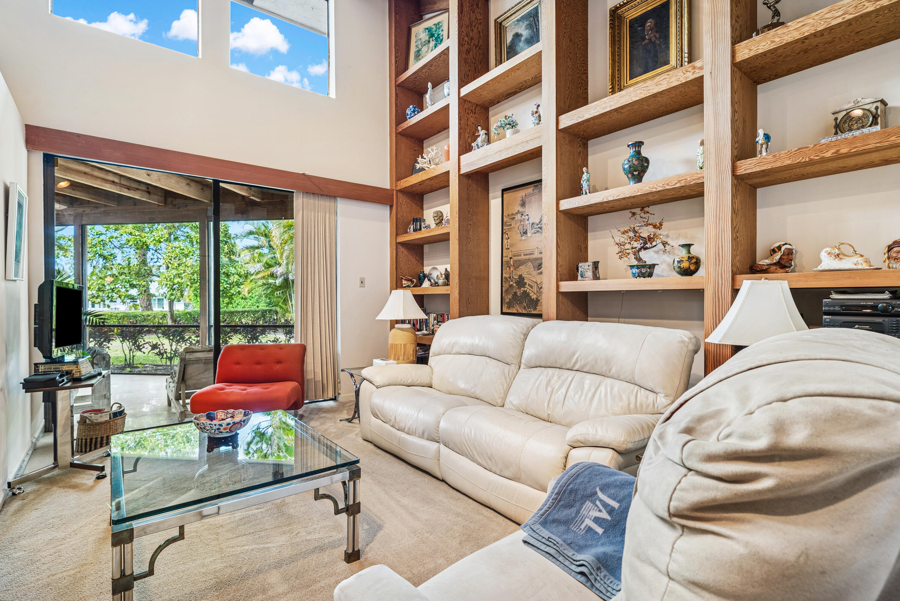 5104 Pineview Circle
