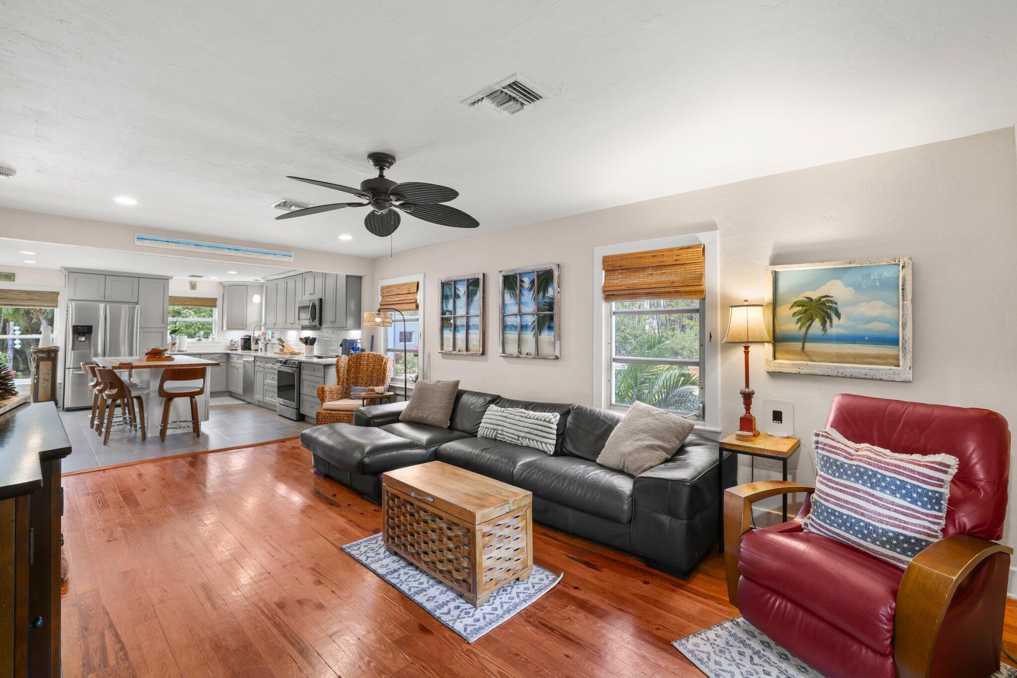 304 SE 4th Avenue