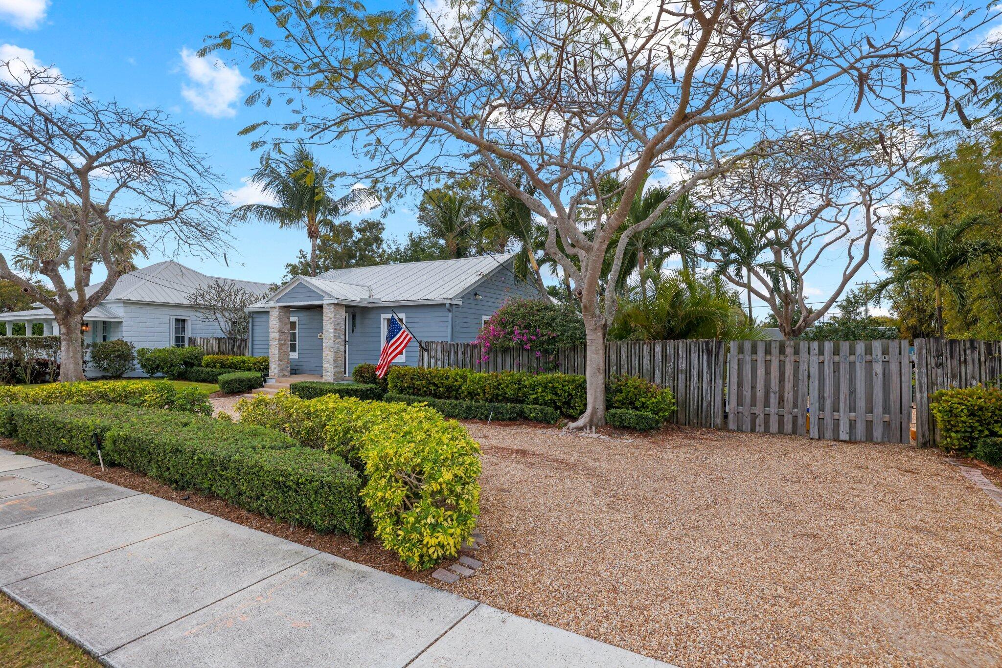 304 SE 4th Avenue