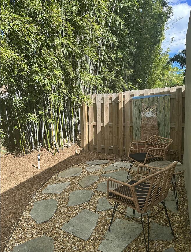 304 SE 4th Avenue