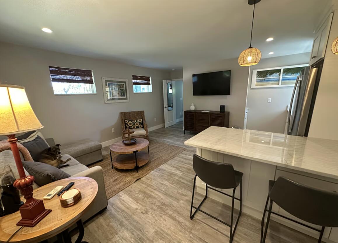 304 SE 4th Avenue