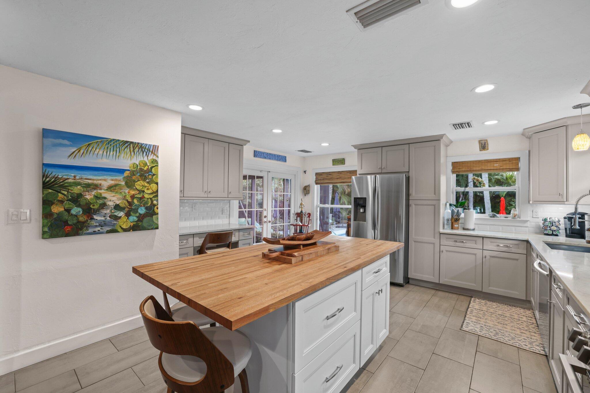 304 SE 4th Avenue