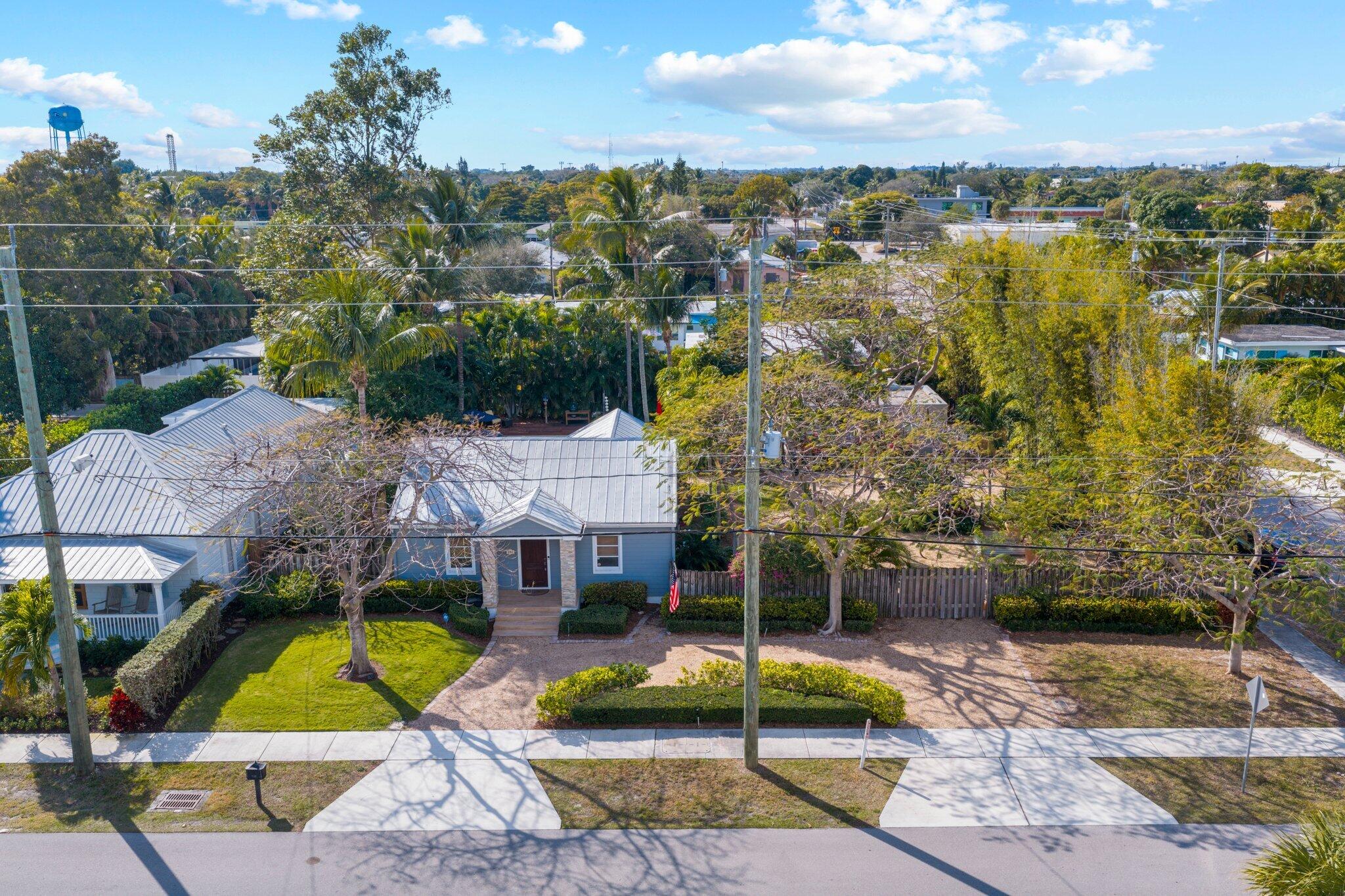304 SE 4th Avenue