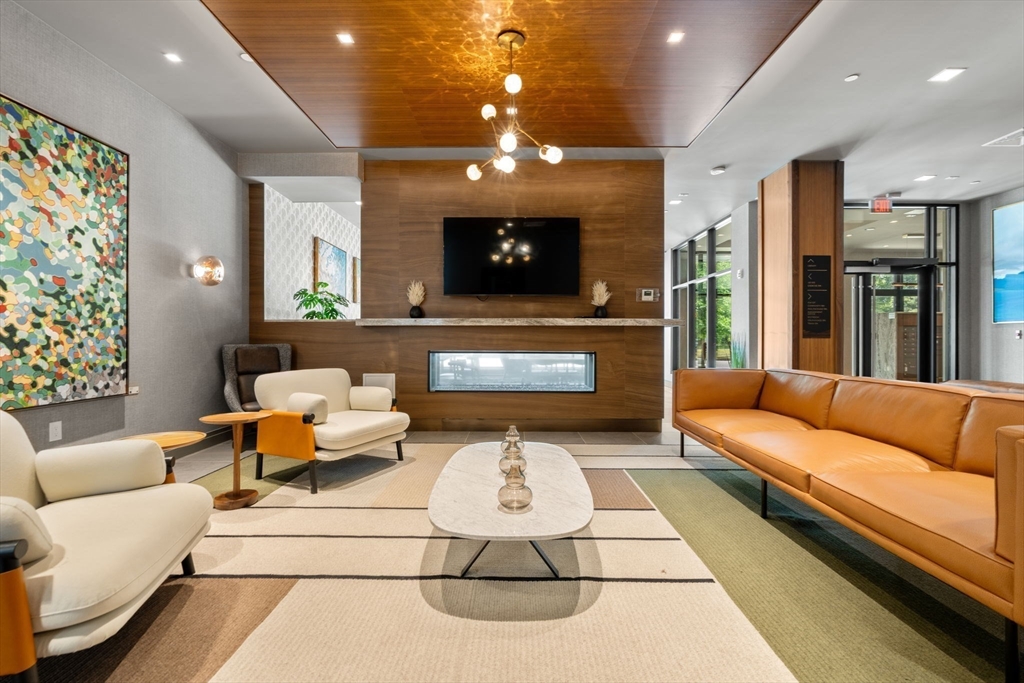 70 Leo Birmingham Parkway # 611 Unit: PH-611