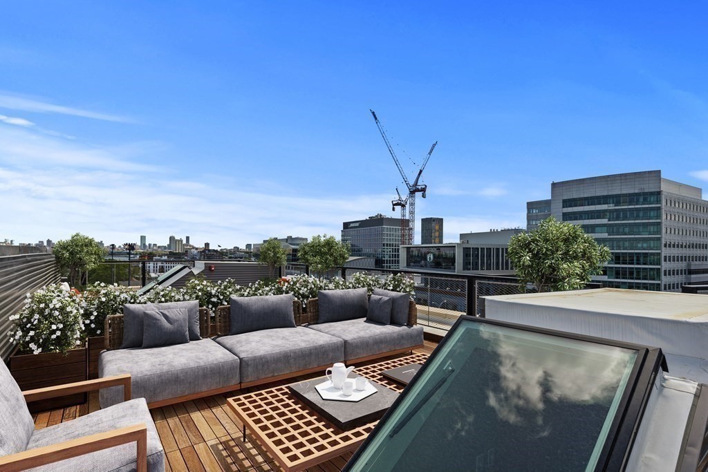 70 Leo Birmingham Parkway # 611 Unit: PH-611