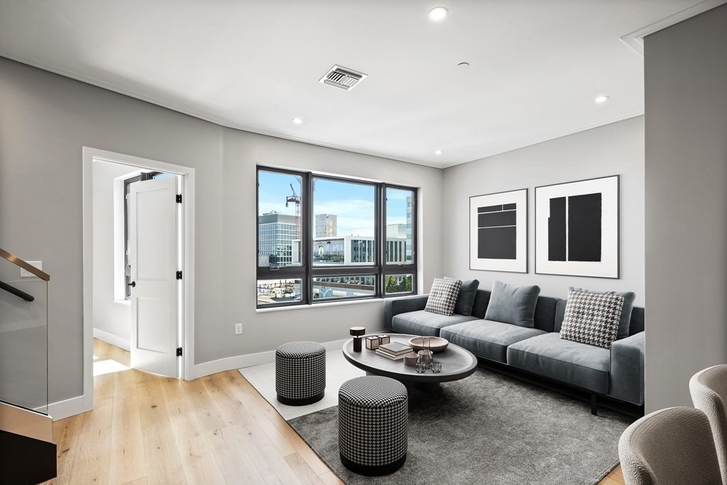70 Leo Birmingham Parkway # 611 Unit: PH-611