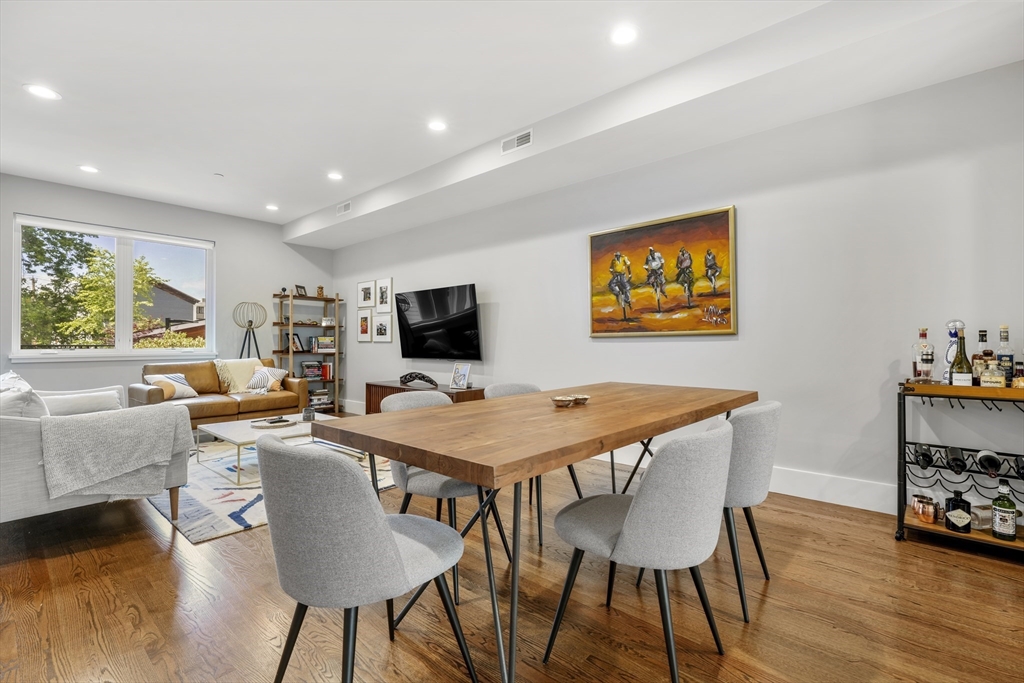 227 Cedar St # 3