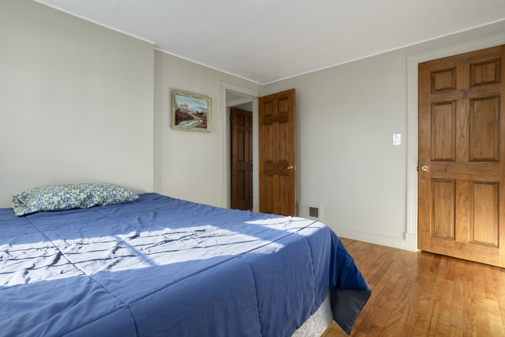 24 Hillcrest Rd