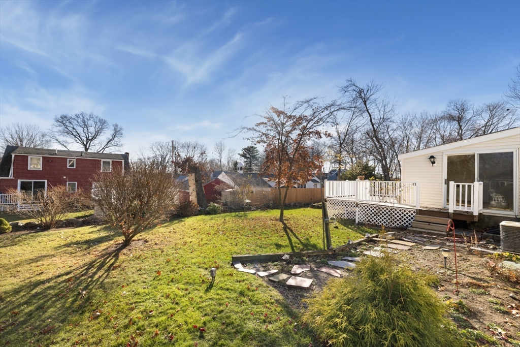 24 Hillcrest Rd