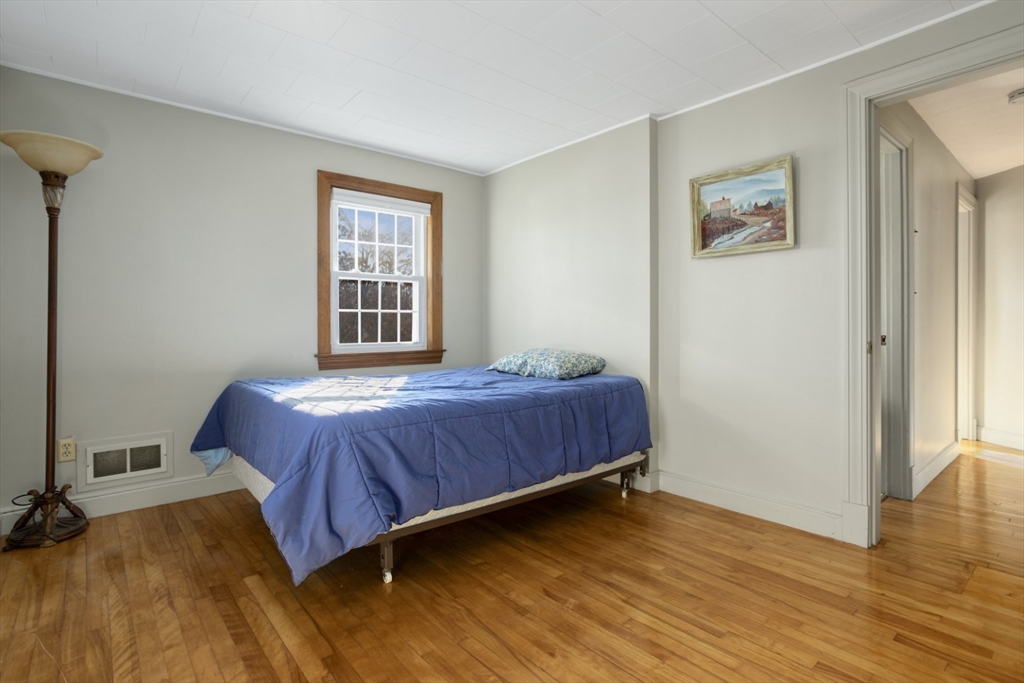 24 Hillcrest Rd