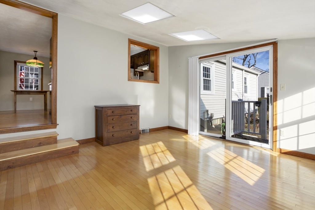 24 Hillcrest Rd