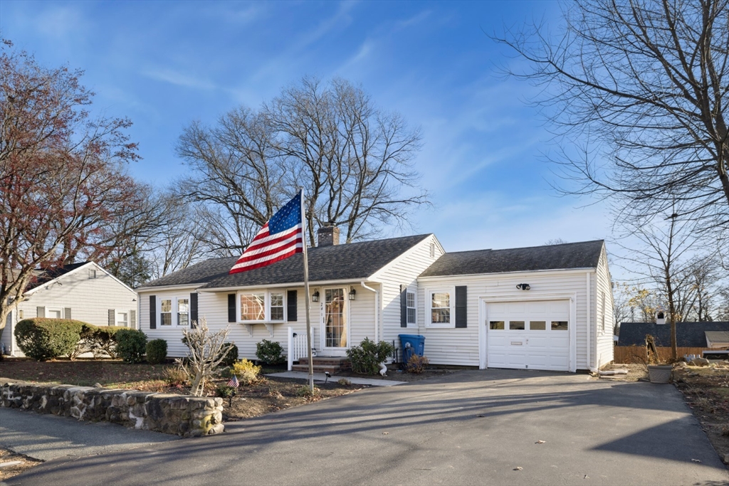 24 Hillcrest Rd