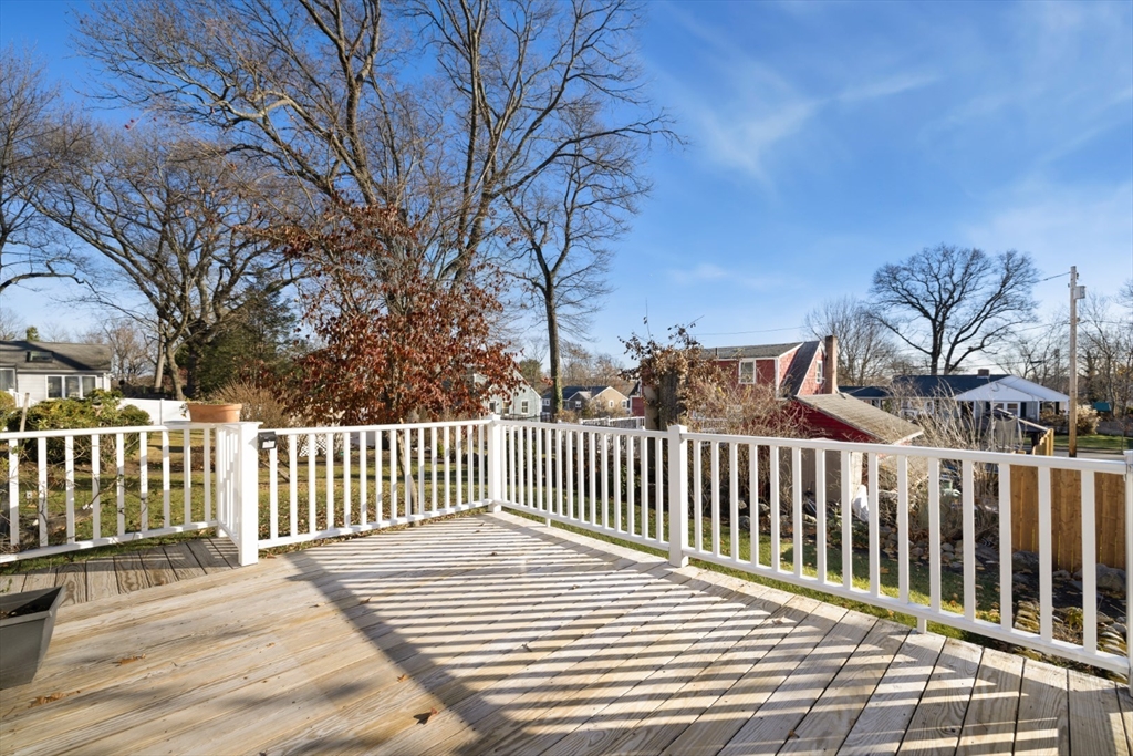 24 Hillcrest Rd